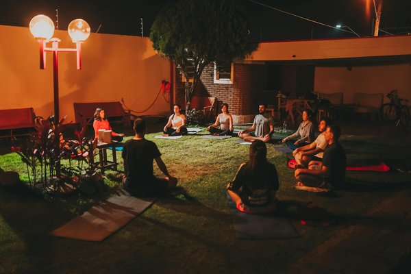 Apaiser le Stress chez les Seniors : L'Influence Bienfaisante des Touchers Relaxants